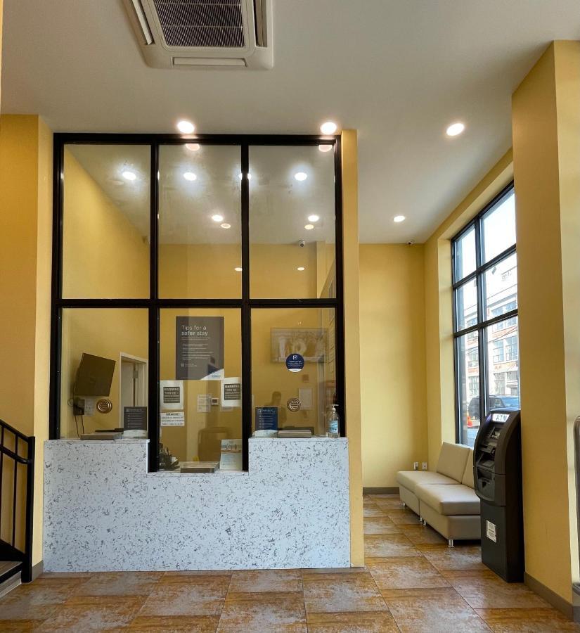 Hotel Super 8 By Wyndham Brooklyn Williamsburg New York Esterno foto